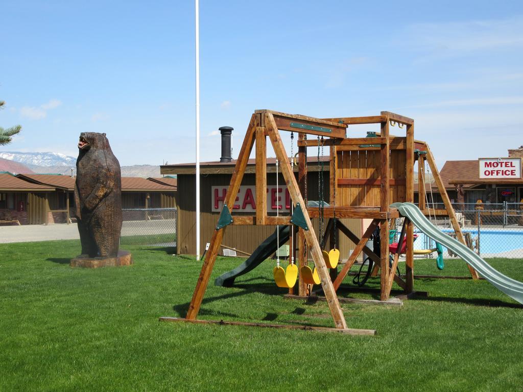 Big Bear Motel Cody Ngoại thất bức ảnh