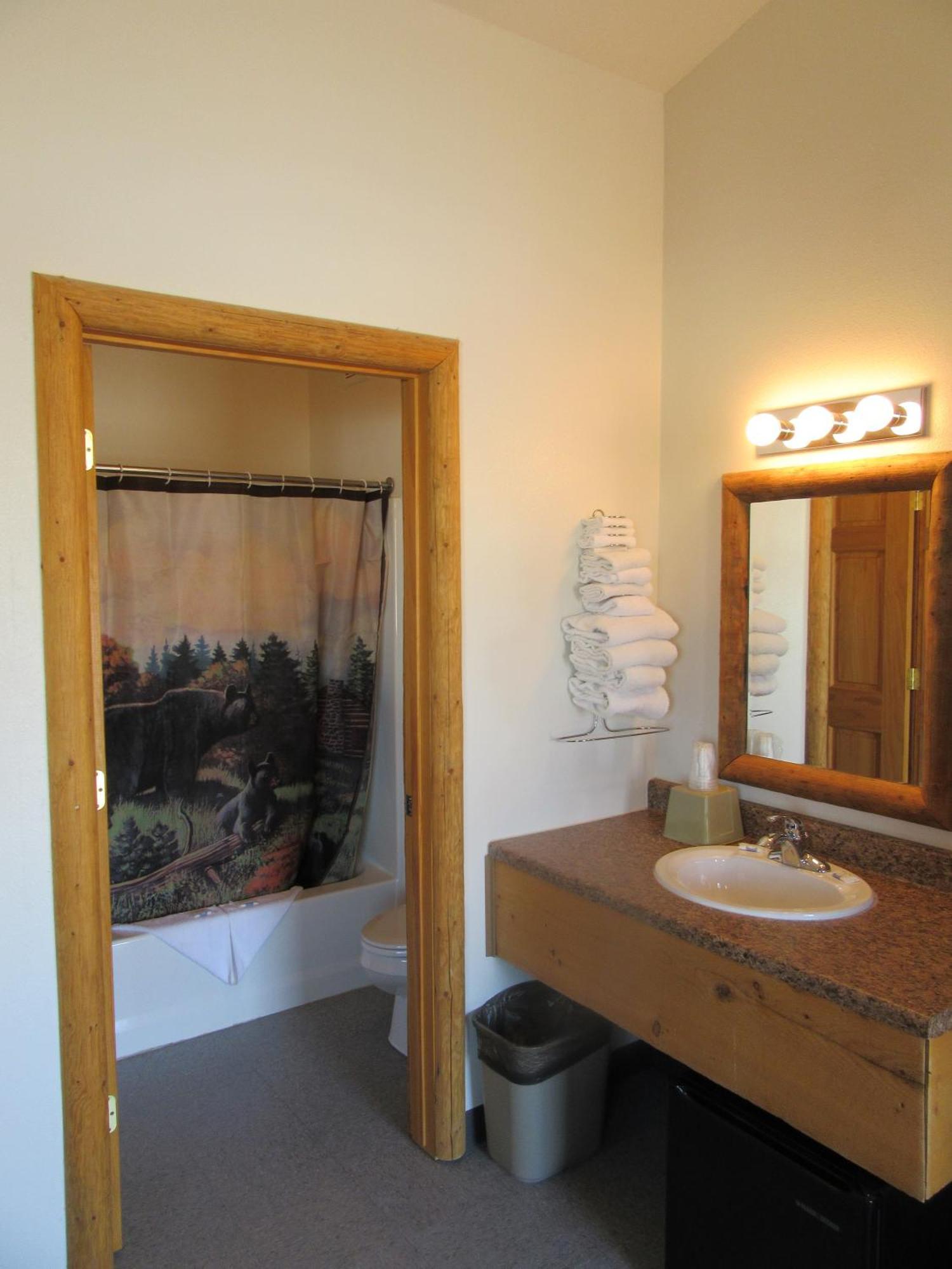 Big Bear Motel Cody Phòng bức ảnh