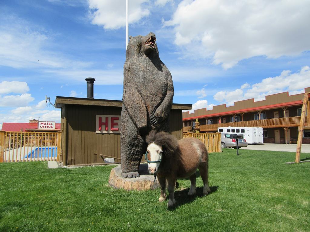 Big Bear Motel Cody Ngoại thất bức ảnh